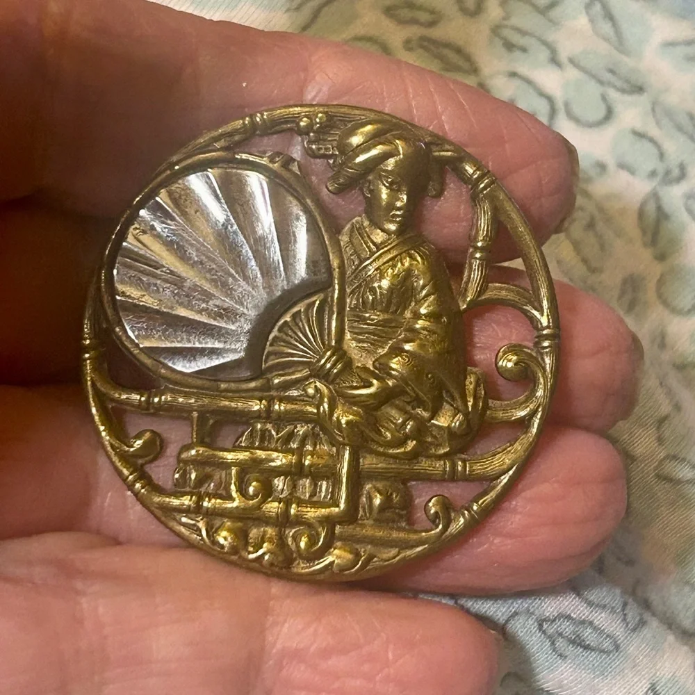 Steel Cut Button Antique Large Geisha